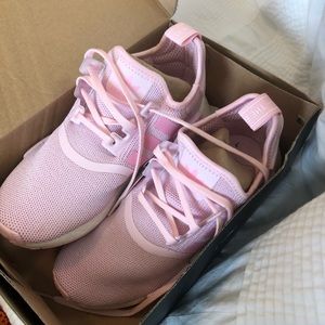 Adidas NMD R1 J girls